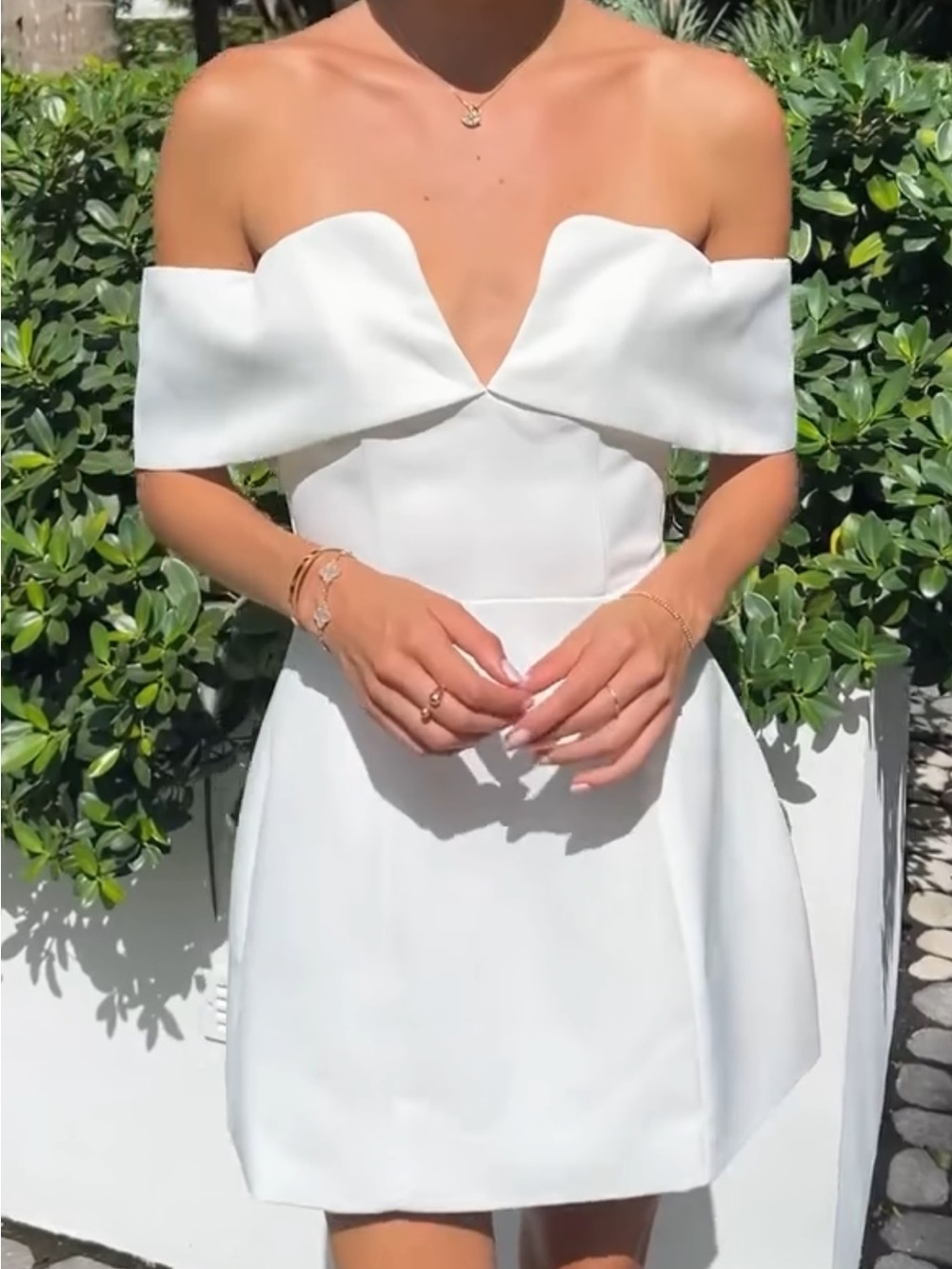 Elliatt Alice Party Dress Off-Shoulder White Mini Dress XS